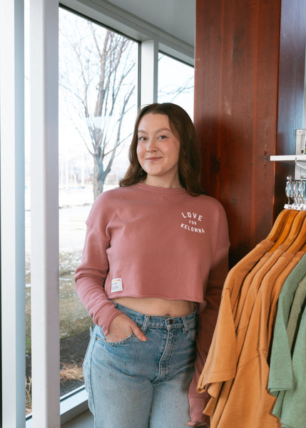 Mauve 'Love For Kelowna' Crop Crewneck