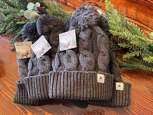 Tri Peak Big Knit Toque